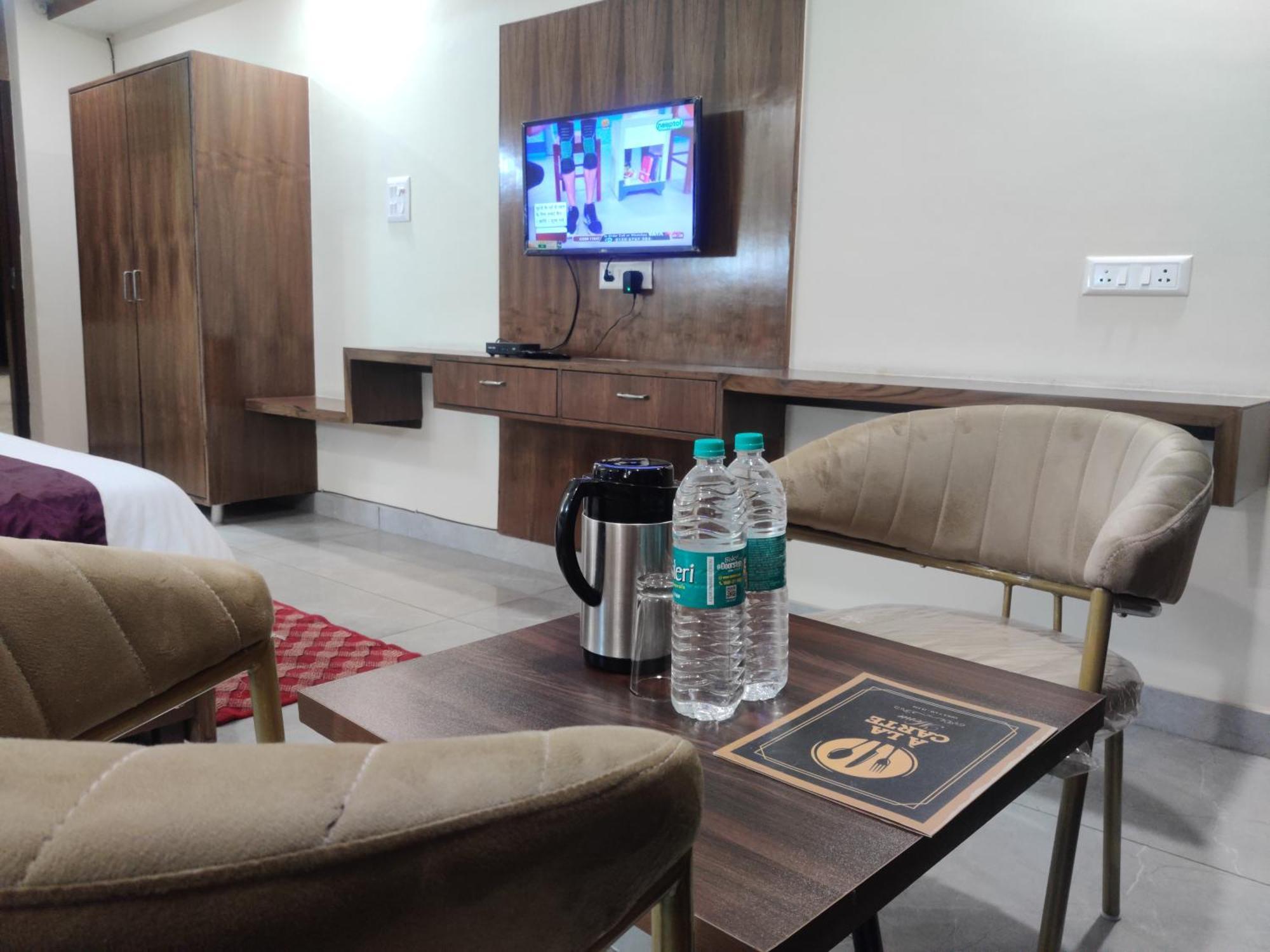 Hotel Hv Нахан Экстерьер фото